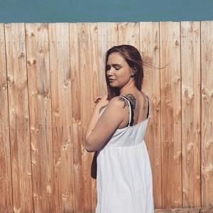 Meet your Posher, Caitlyn
